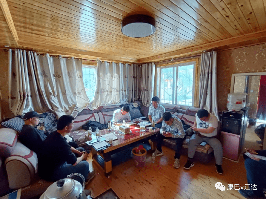 今日动态江达县人民政府副县长提宝泽仁前往邓柯乡调研指导工作