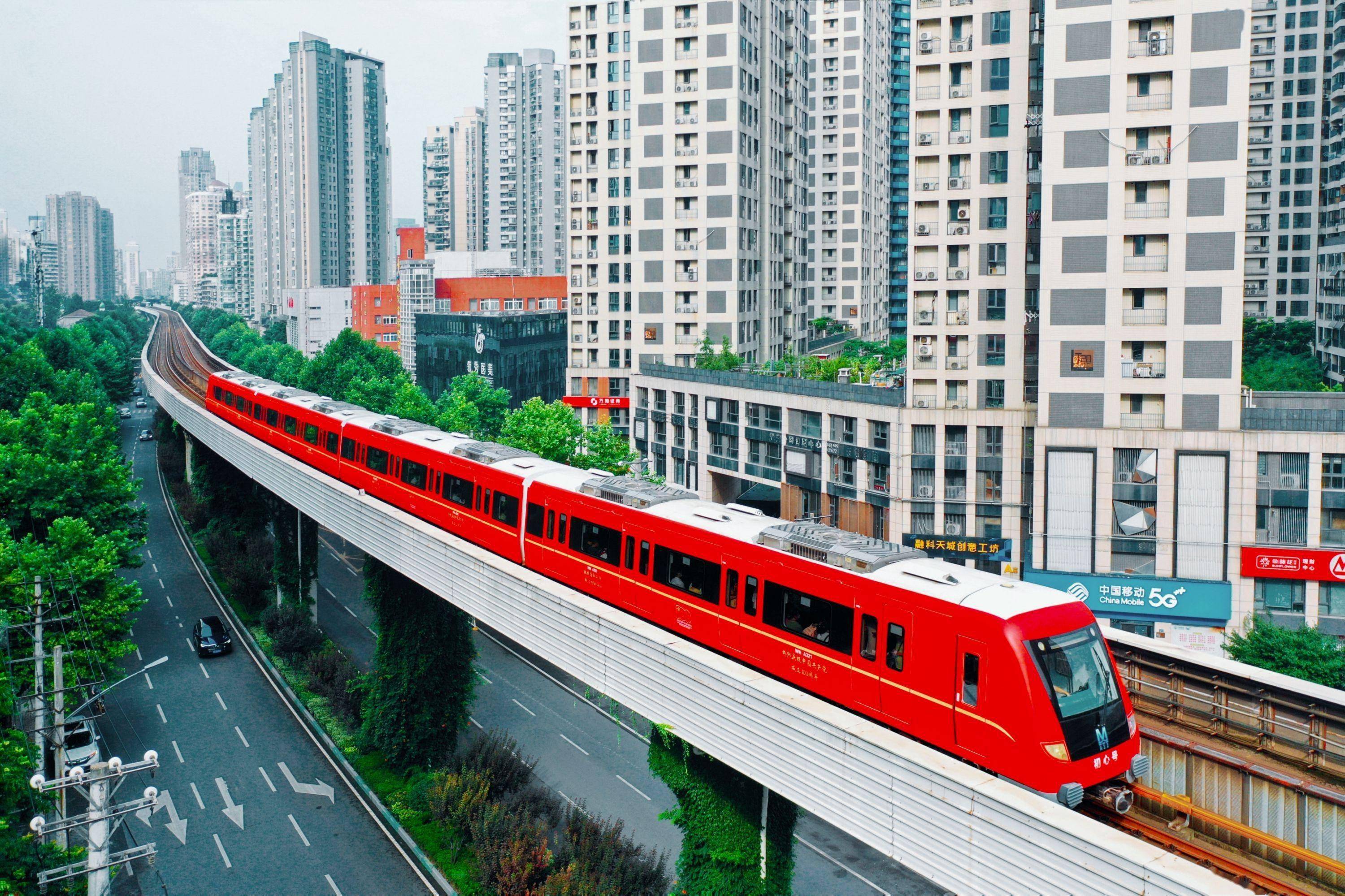 武汉最美地铁图片