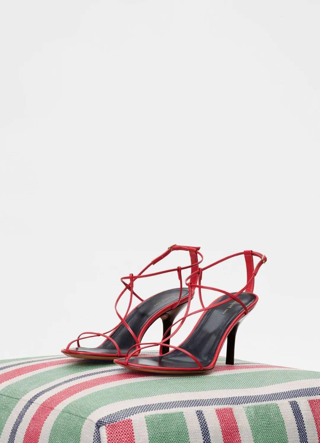 品牌|Phoebe Philo要回归，最期待她的鞋！