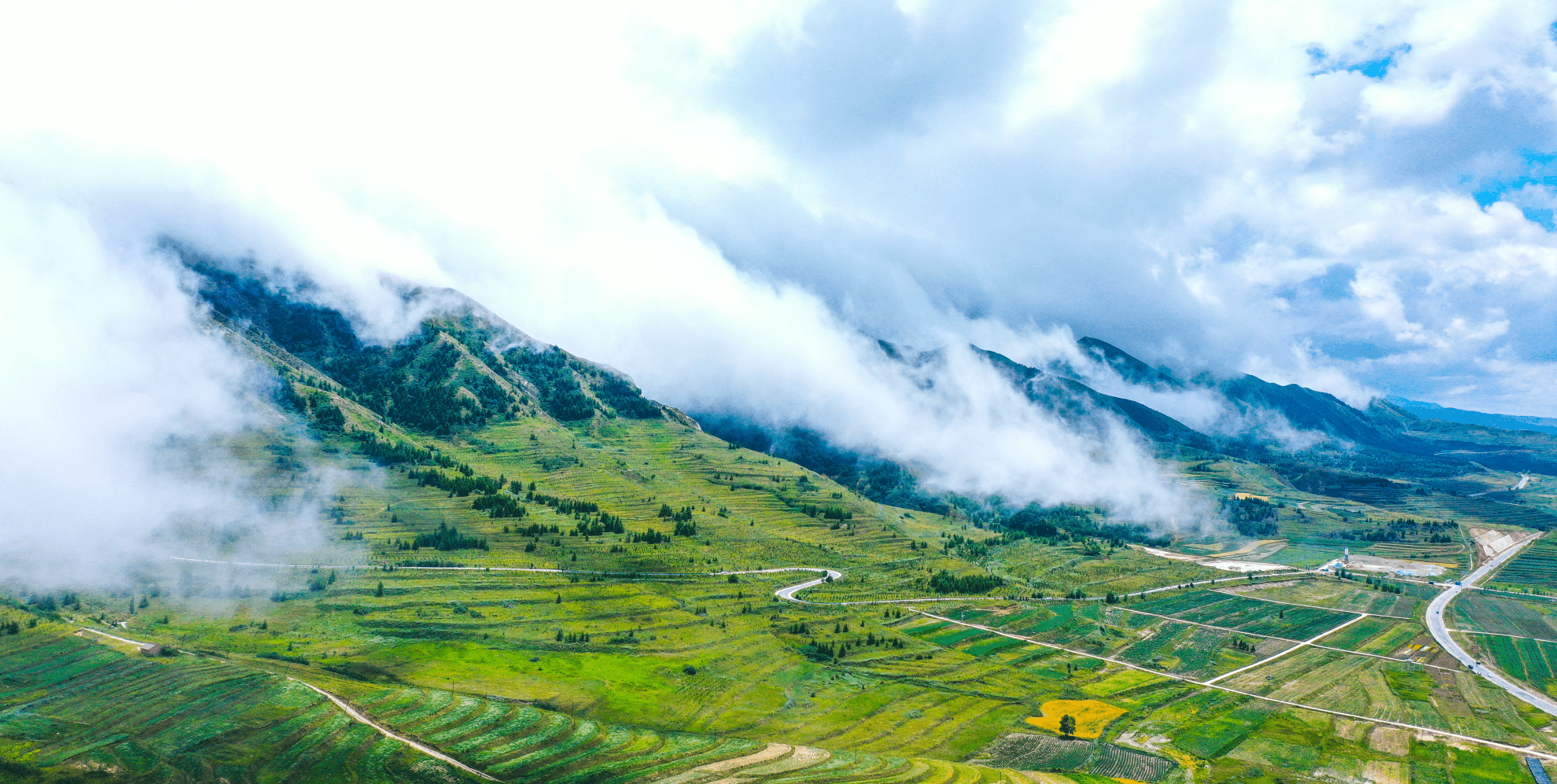 组图|六盘山下好风光——云雾缭绕六盘山