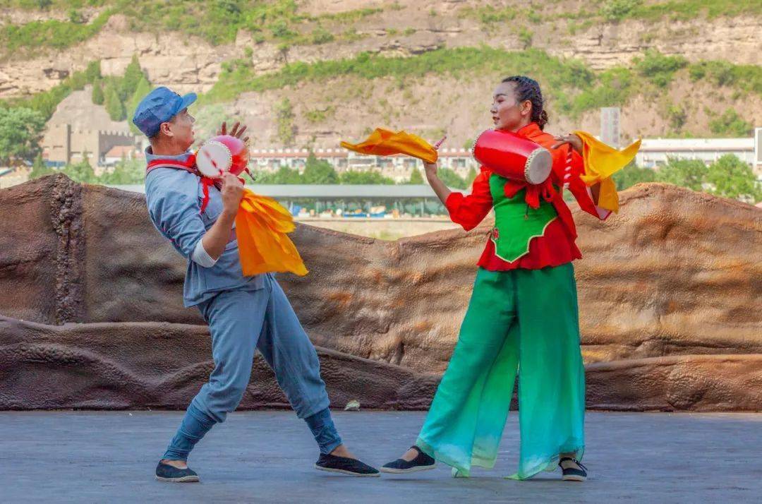 一幕幕精彩画面的呈现,舞美服装,人物造型,演出音效,将黄河儿女崇尚