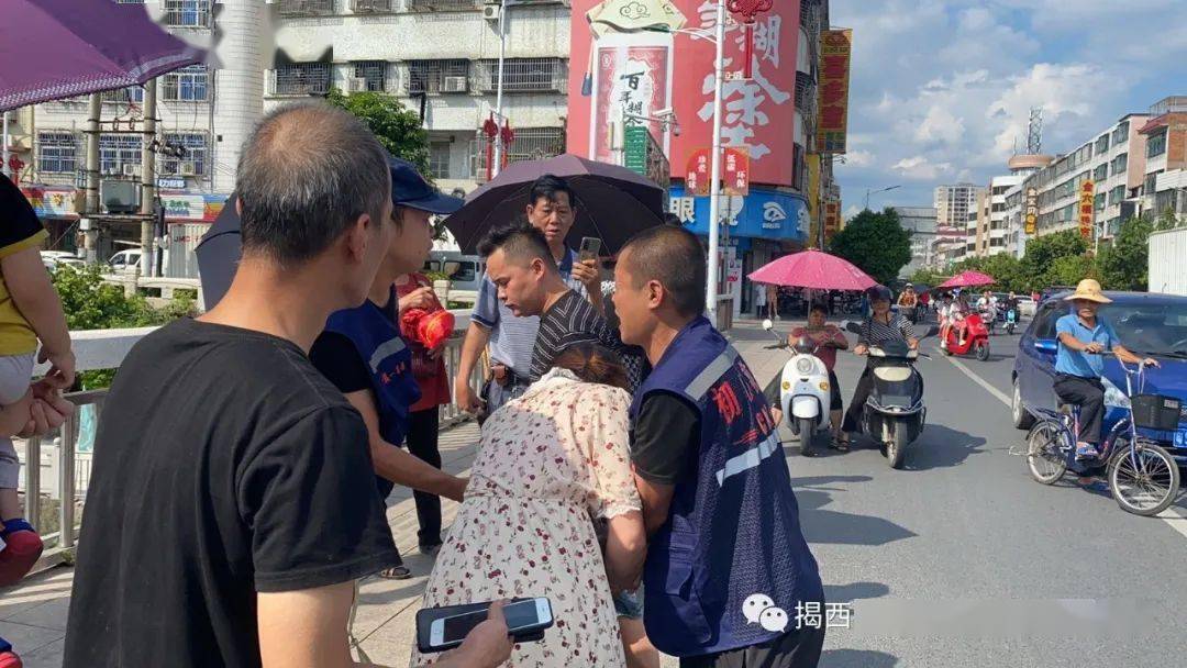紧急救援一妇女在揭西河婆桥欲跳河轻生另有一妇女不慎落水榕江