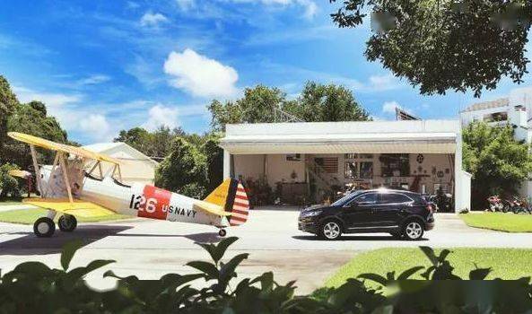 美国斯普鲁斯溪一个几乎家家有飞机的小镇