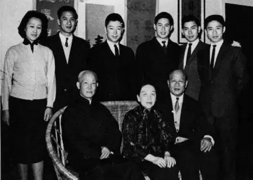 白先勇少小离家老大回