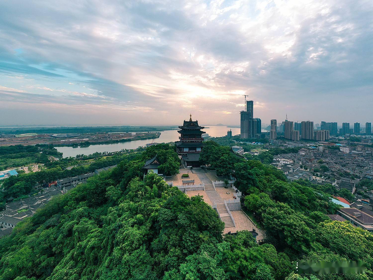 北方人去镇江旅行后竟然萌生在镇江购房的冲动镇江真的很好吗