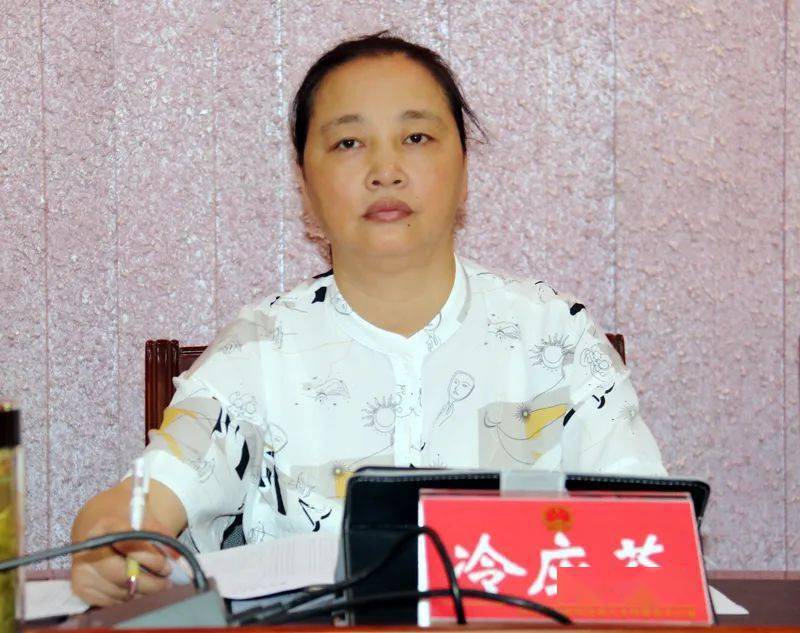 【会议专题】自治县八届人大常委会第三十四次会议召开