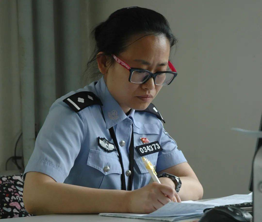 政法先锋段星将司法公正落实在点滴之中