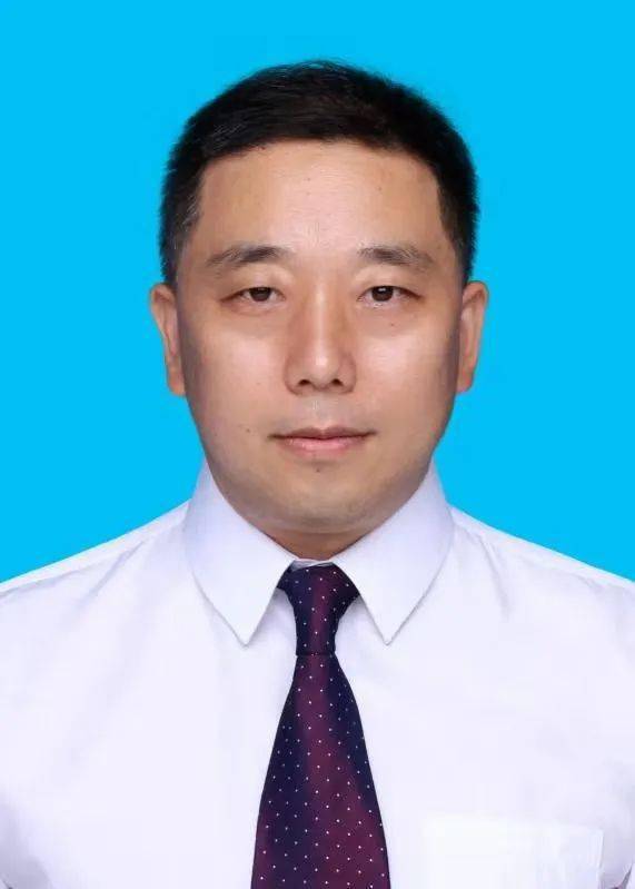 身边的好榜样两优一先优秀党员孙维强