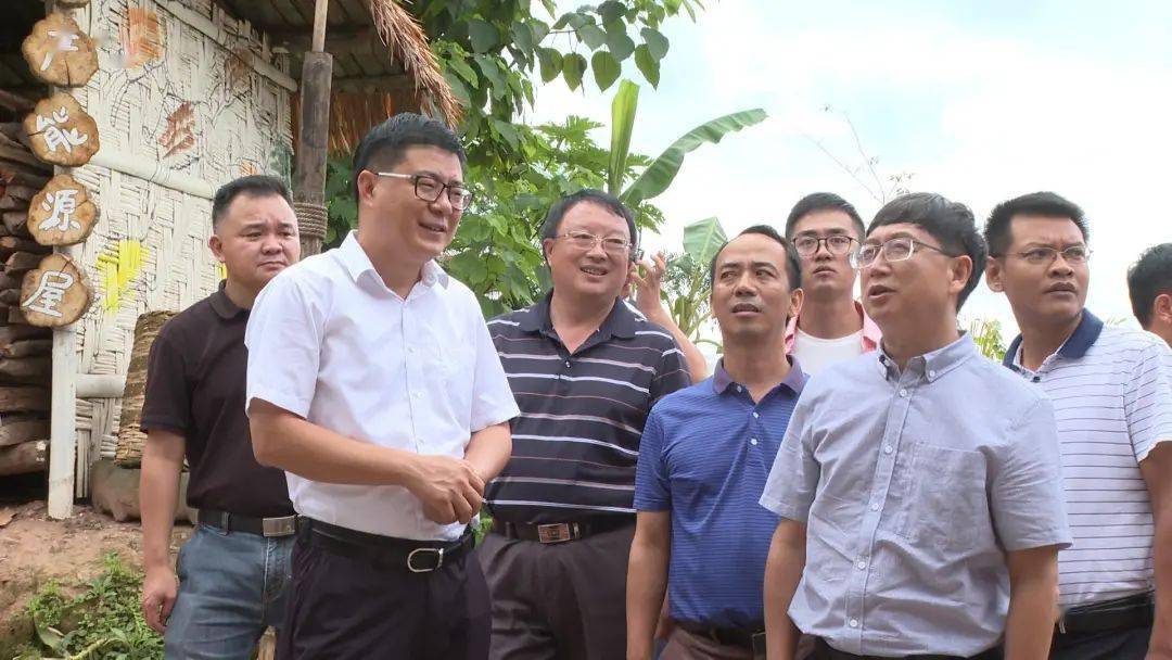 应亥宗在基诺山乡调研时强调:高质量推进乡村风貌特色化提升和半山