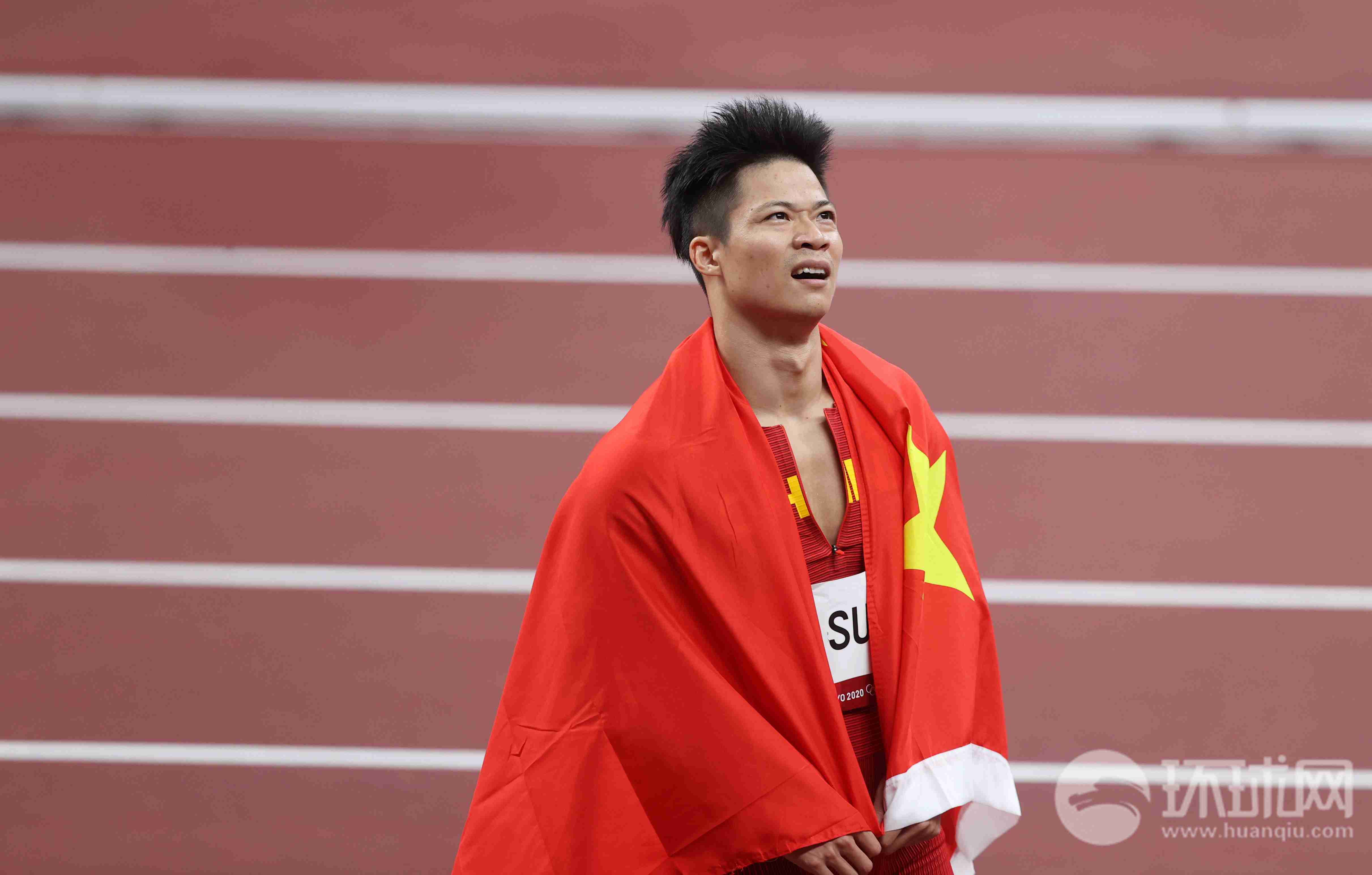 北京时间1日晚,在东京奥运会男子百米决赛中,中国选手苏炳添以