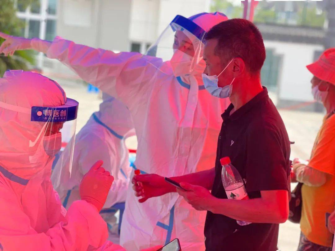 扬州少先队辅导员冲在抗疫第一线