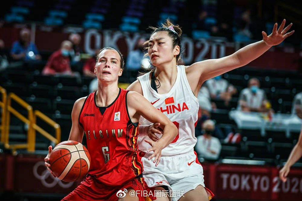 中国女篮征战奥运三战全胜小组第一强势晋级八强