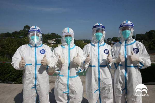 疫情|35℃下的坚守！这群人，可爱又可敬！