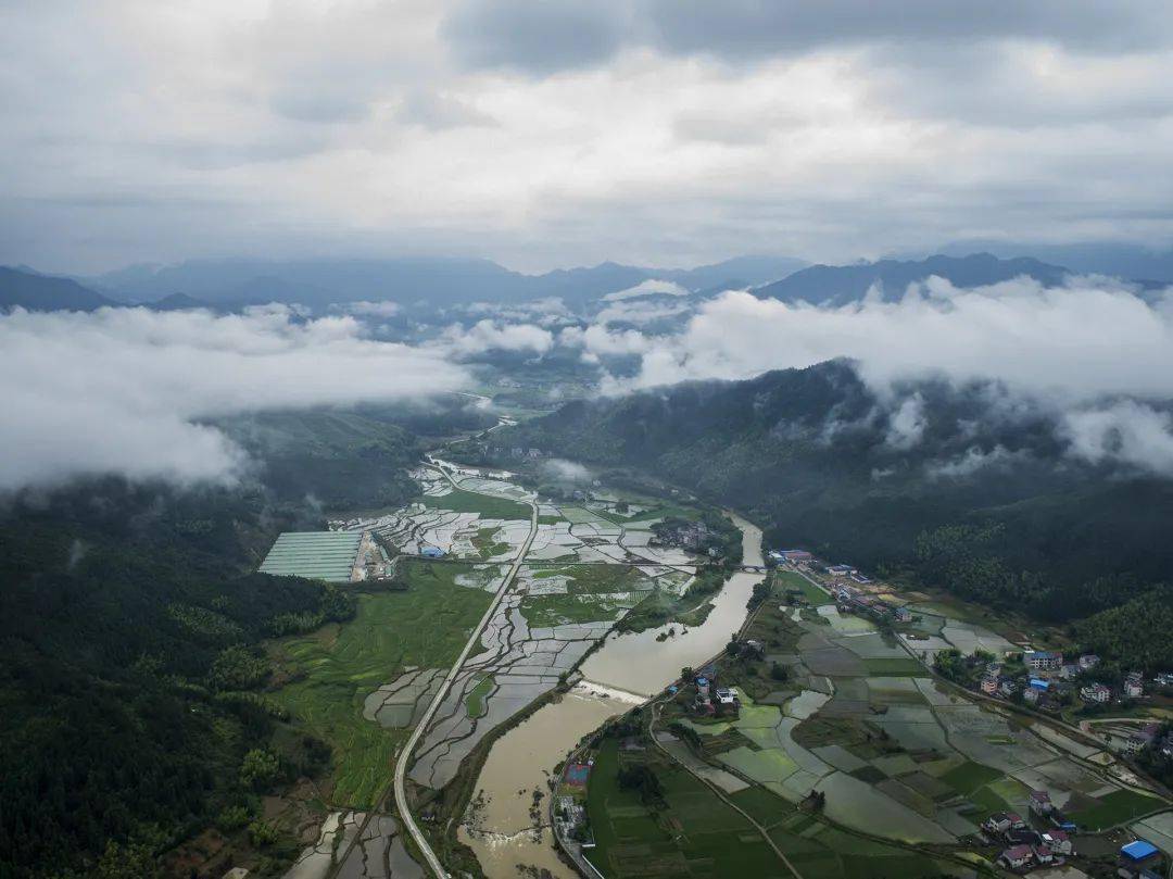 柳良金)雨後桃園村(攝影:柳良金)供稿單位:南平市浦城縣融媒體中心