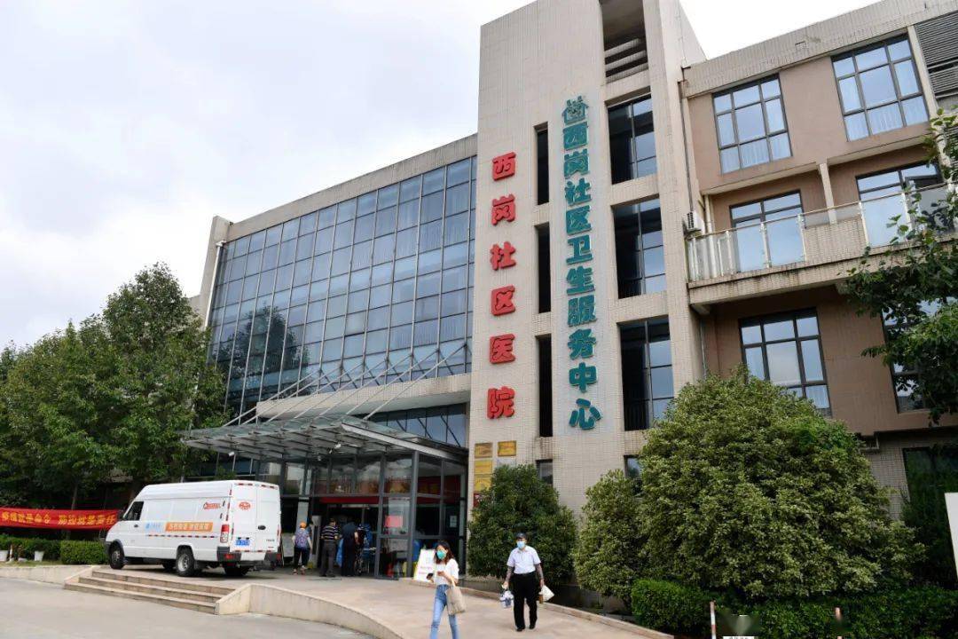 自疫情发生以来,西岗社区医院还承担着南京市与镇江市的卡口值守,参与