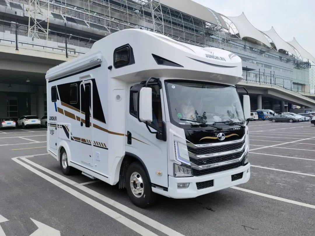 骏驰房车北京展会总结累计销售32台新款巨蟹座首发展后钜惠继续