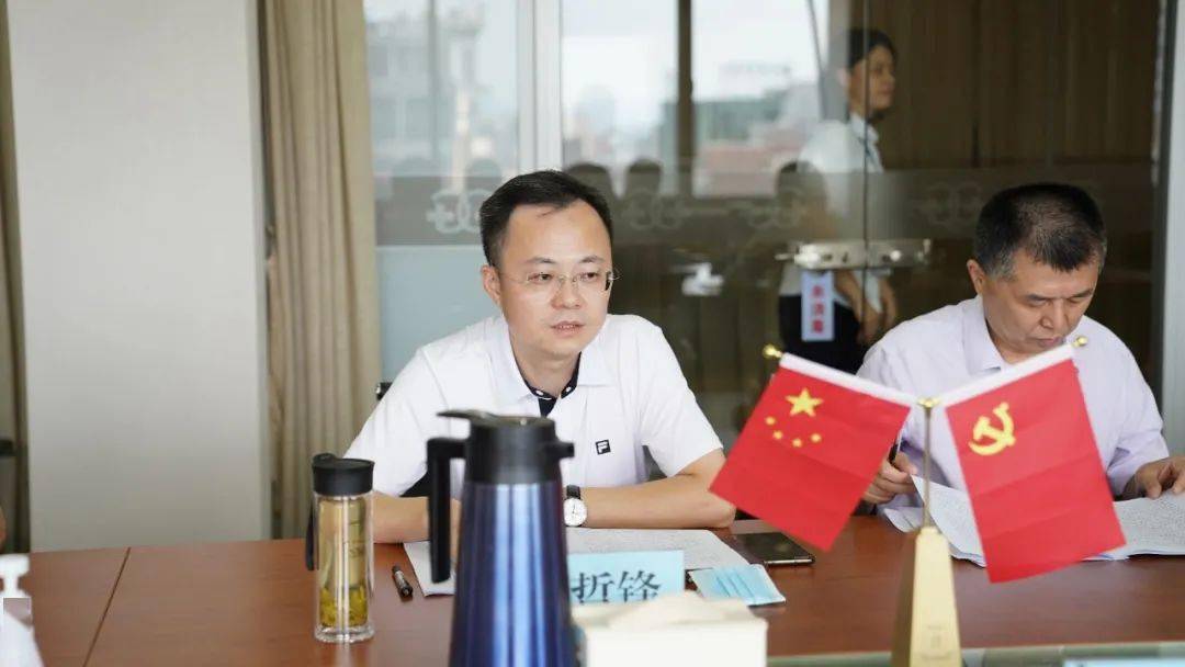 县人大常委会副主任姚夏林一行调研德清县卫生健康工作