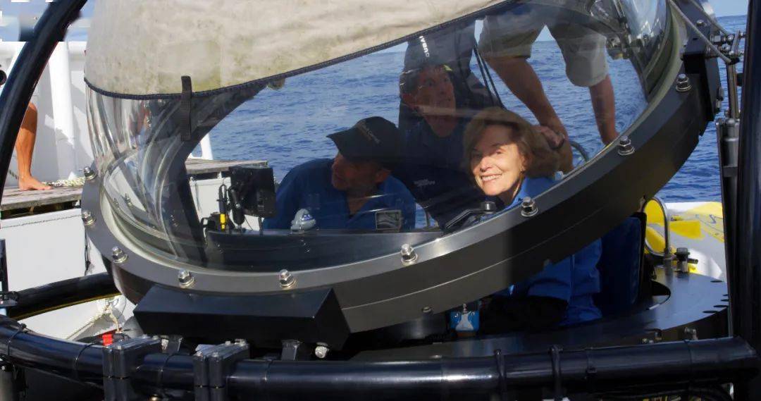 点燃|肩负蓝色使命 点燃新的希望