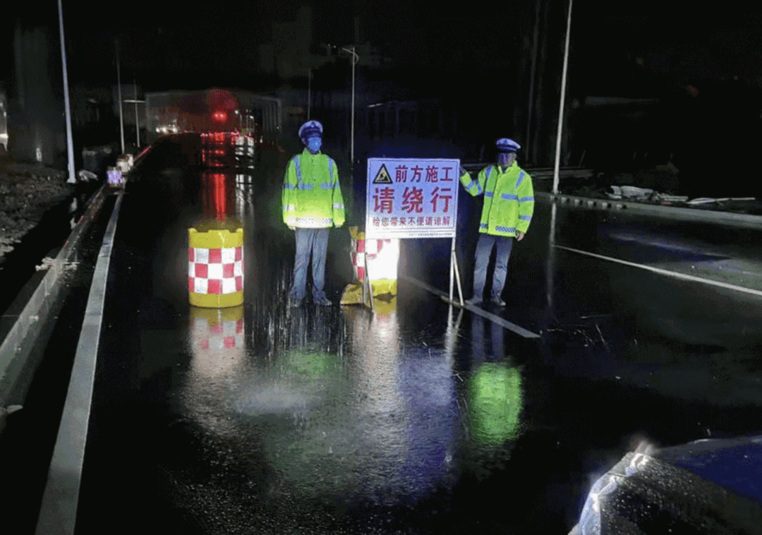 红色预警连江暴雨持续这些道路临时封闭景区关闭列车停运接下来的天气