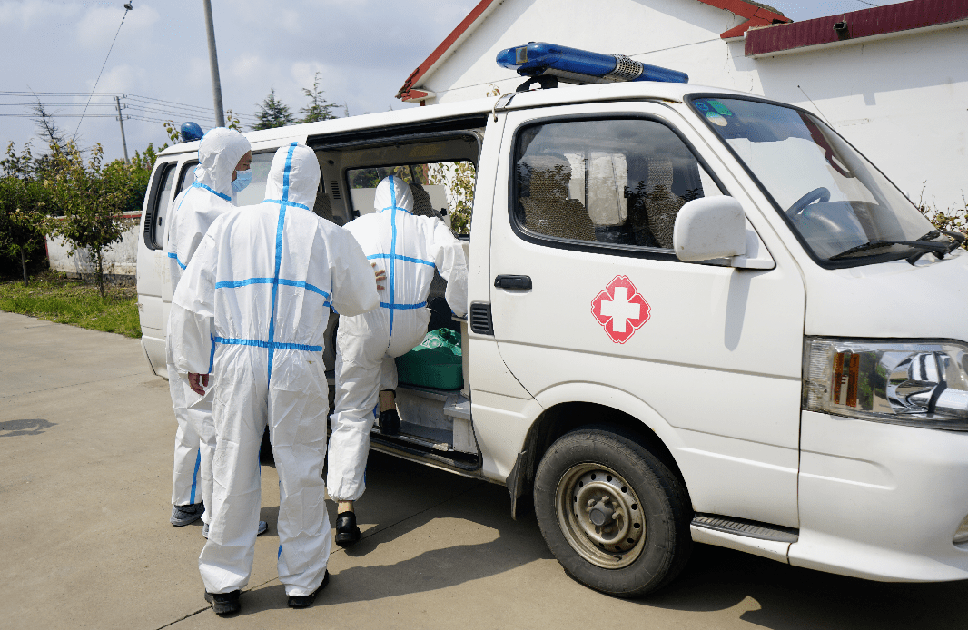 以演促练以练备战阚家镇组织开展新冠肺炎疫情应急处置演练