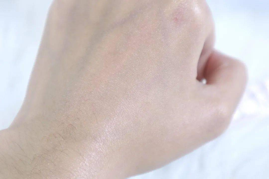 偏光|隐藏的底妆大招，隔离妆前乳的真相竟然是