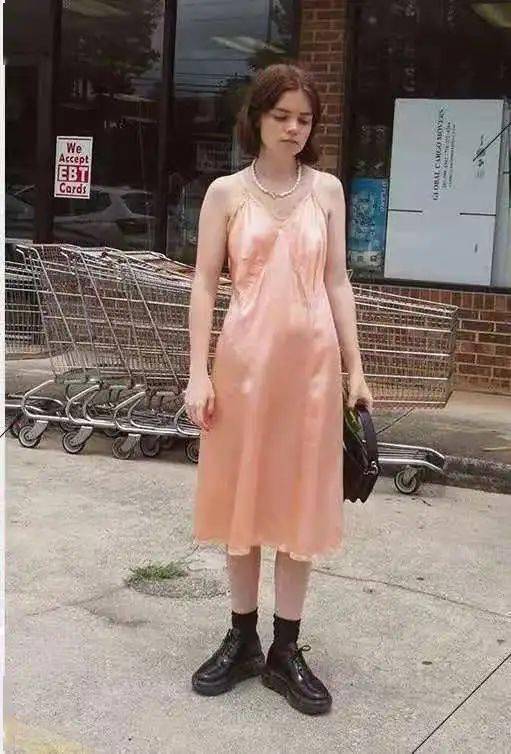 职场|人类“高质量女性”都在穿什么？