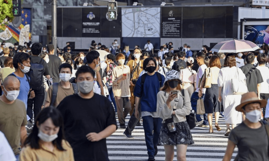 病例|日本连续一周新增新冠确诊病例过万例