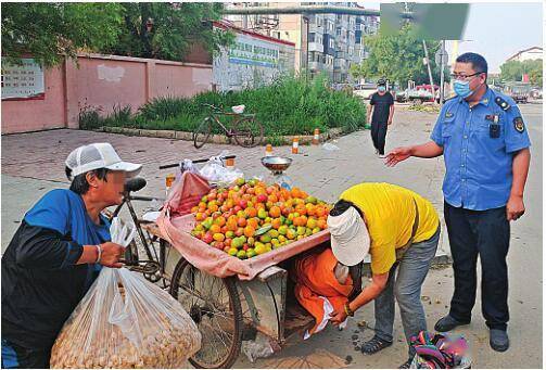 摆摊卖内衣_摆摊卖花图片(2)