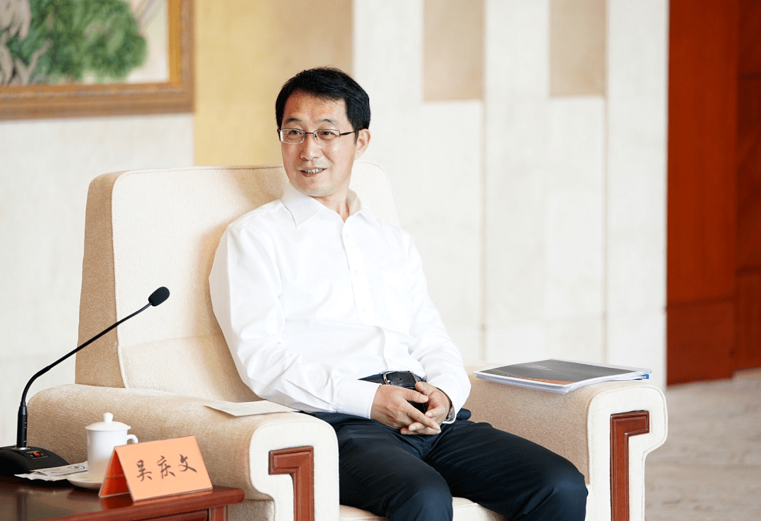 吴庆文会见大华银行符懋赞一行