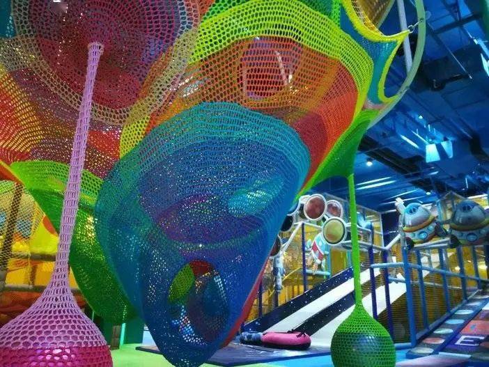 仅599元抢反弹蹦床公园深圳观澜店一大一小亲子夜场票