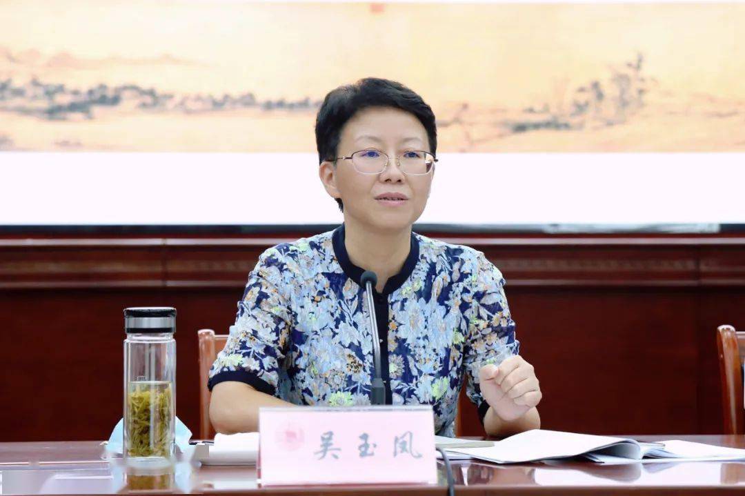 吴玉凤衷心感谢区政协对区委区政府中心工作的全力支持.