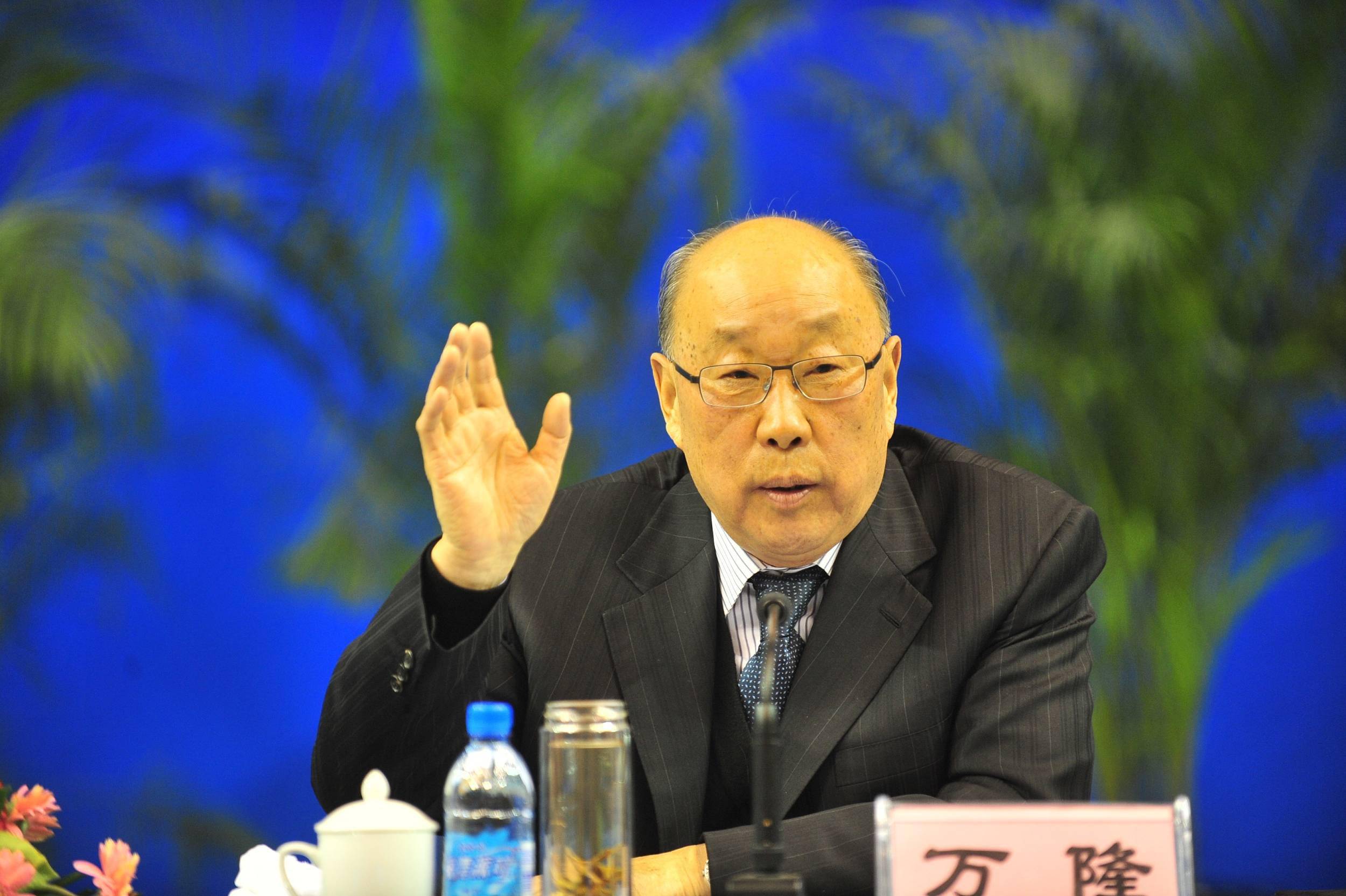 双汇父子反目后续81岁万隆辞任总裁二儿子成副主席