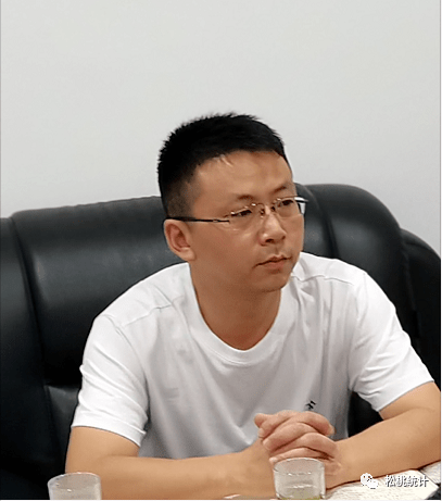 调研中,县委常委,常务副县长马结华一行参观了我局