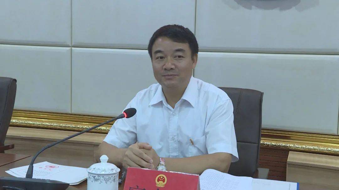 《市人大常委会关于接受焦学军同志辞去井冈山市人民政府市长职务请求