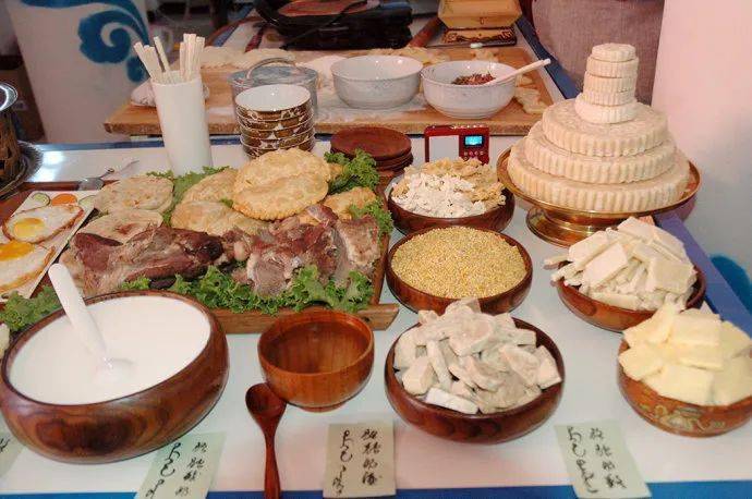 民族饮食蒙古族的白食与红食