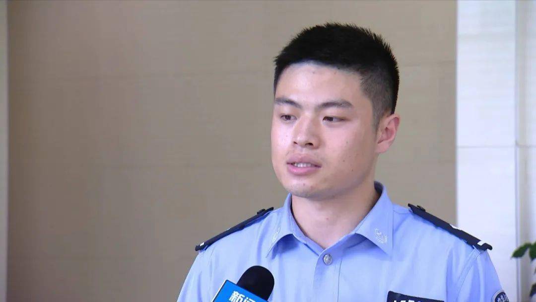 城南派出所警察 范天宇:她点进去之后,里面有很多任务