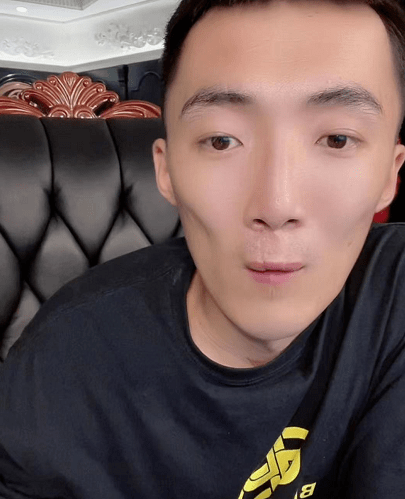 刘大美相亲对象现身!舒克分析娜美有可能签巴伽娱乐了!