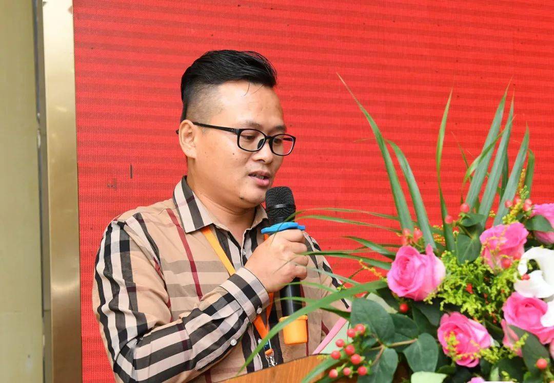 广东省广西藤县商会选出新一届领导新当选的会长是他