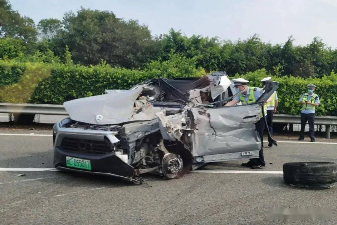 31岁企业家开蔚来车祸身亡自动驾驶到底怎么了