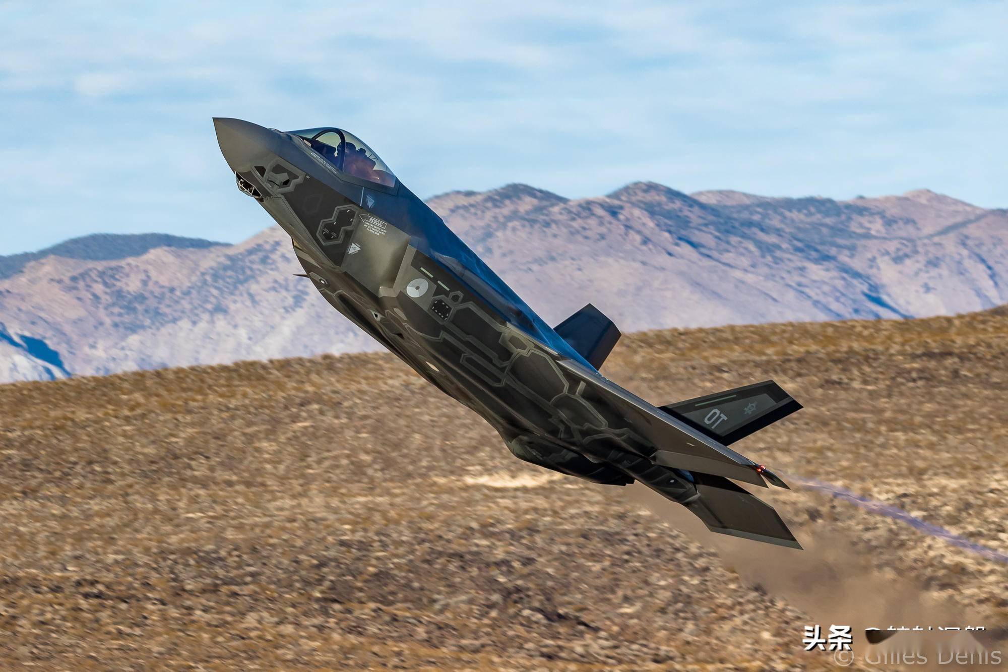 这应该是全网首曝,ai智能化f35隐身无人战机正式发布