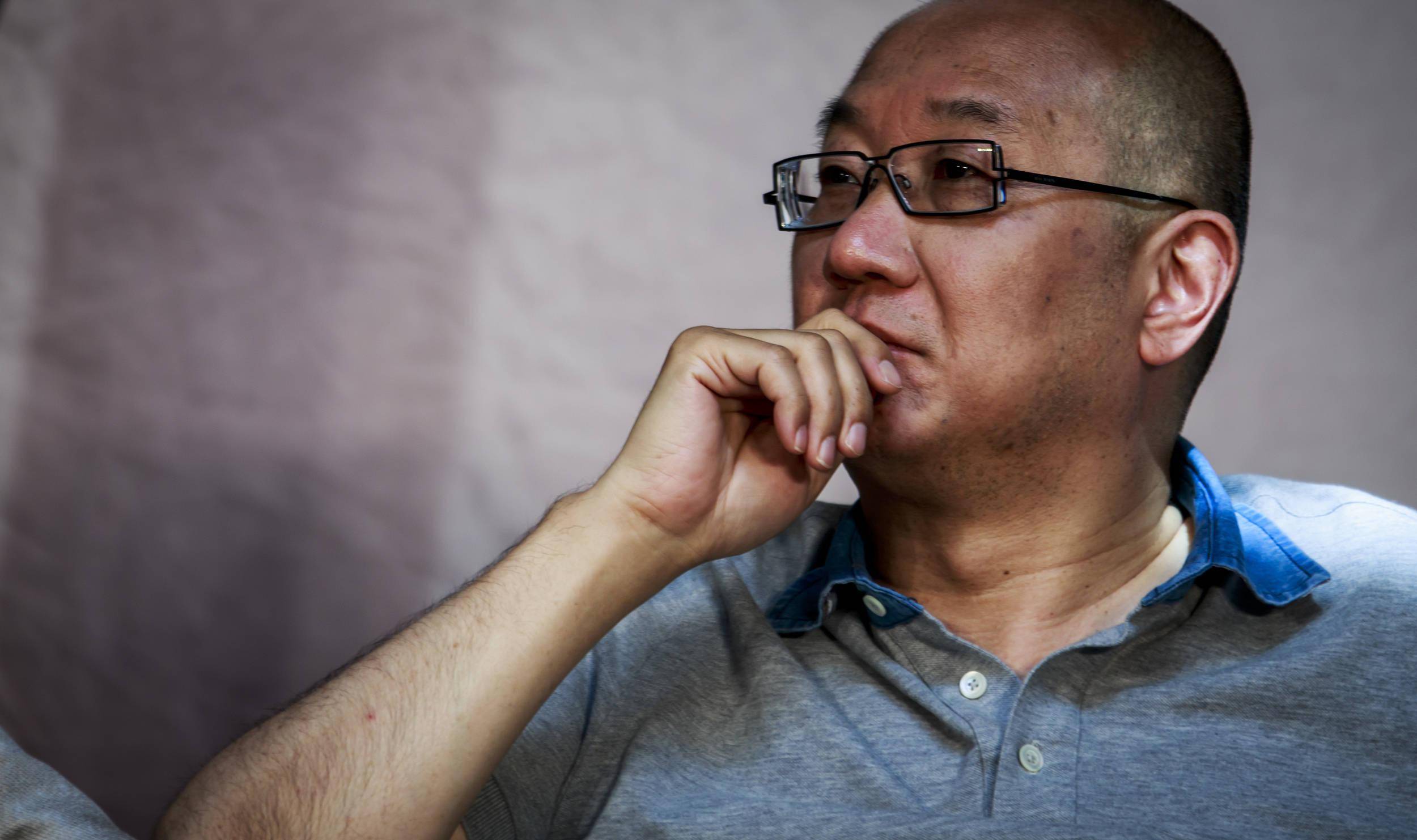 冯仑报案被指挪用央企千万资金曾自曝遭上门逼债女儿搞传媒