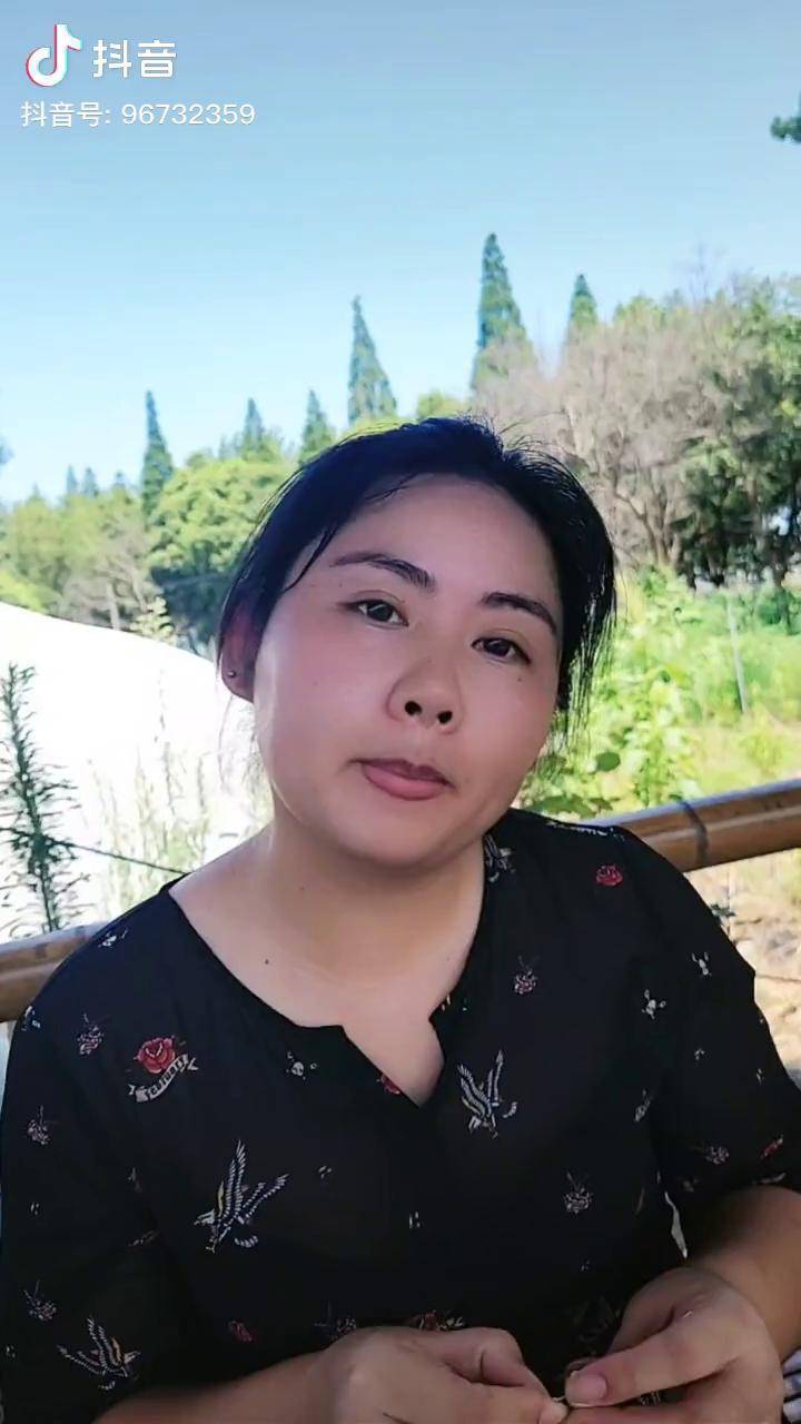 我老婆好看吧dou小助手我家傻媳妇
