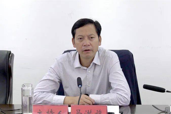 昭通市高速公路投资发展有限责任公司党委副书记,总经理李文龙等领导