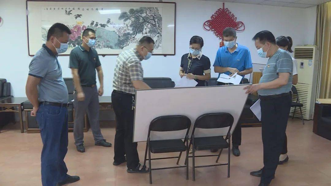 时间节点,有序推进村级换届工作,全力完成村级组织"一肩挑"目标任务