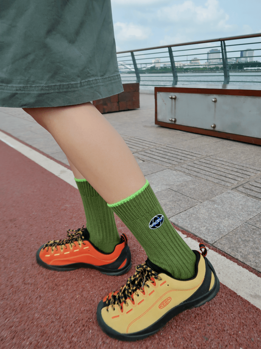 什么|6位时尚达人诠释,女生如何快速上手玩转 Urban Outdoor 风格