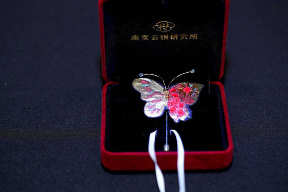 制药|中医药“老字号”走出药房拥抱年轻受众