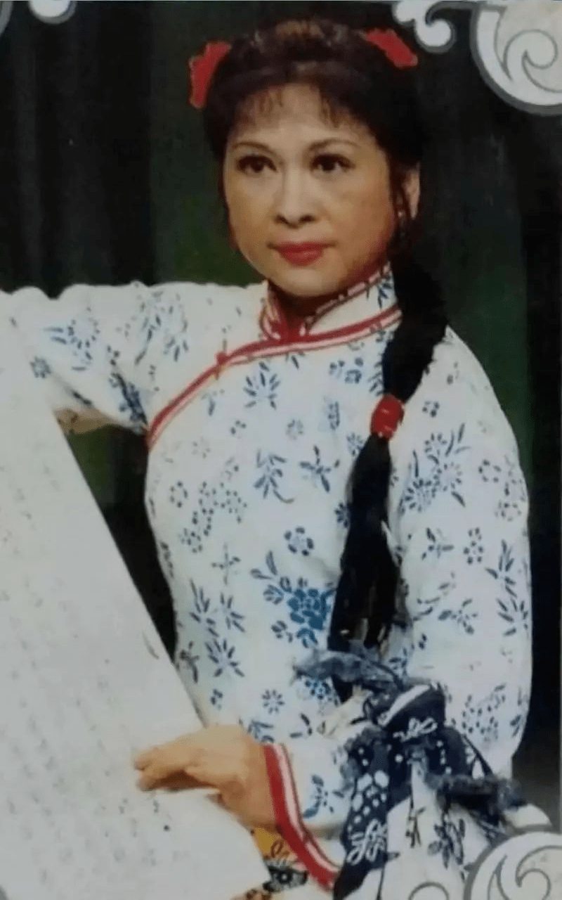 许帼华退休后赴澳大利亚生活,仍心系沪剧事业和沪剧青年人才的培养.