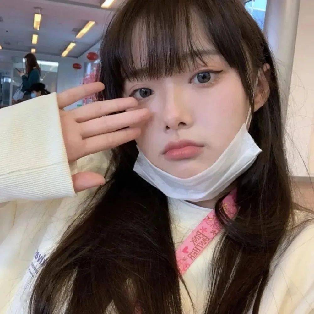 人间|女生头像 | 风月都好看，人间也浪漫