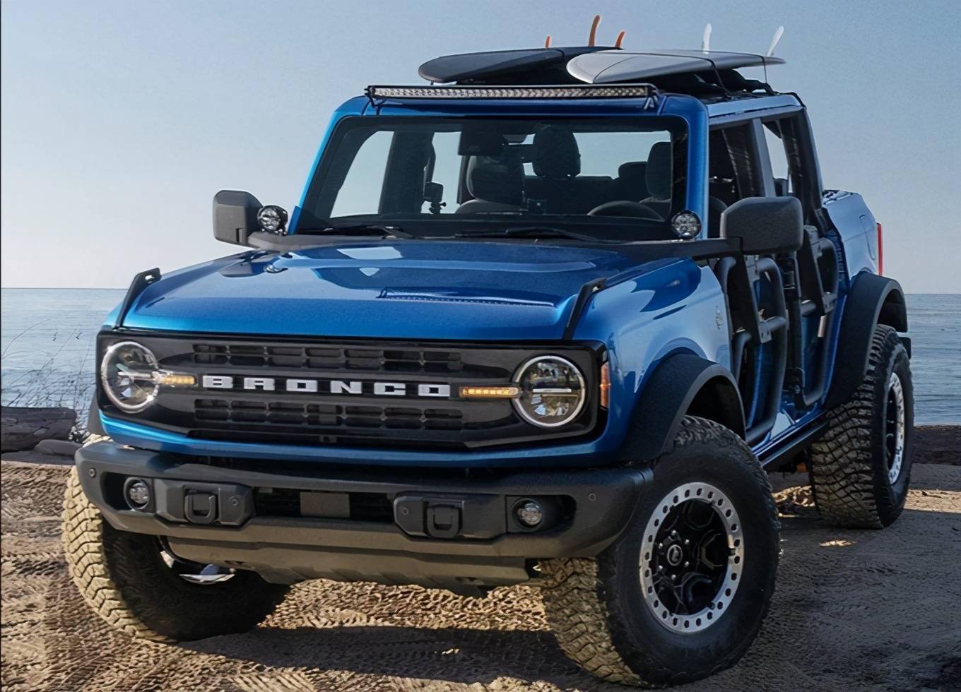 bronco沙滩版亮相短轴距27t动力简易车门强悍四驱霸气