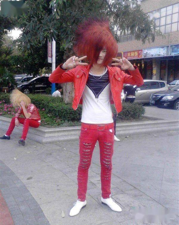 成都|运动裤球鞋配长衫，这就是潮流圣地太古里吗？梁龙看了都自愧不如